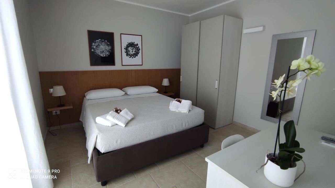 Contrada Specchia Rooms Carovigno Esterno foto